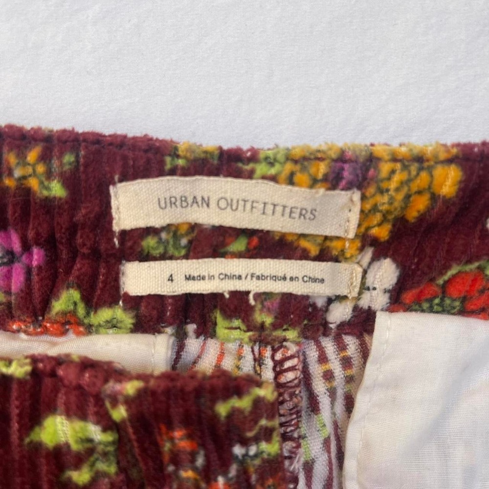 Urban Outfitters Floral Corduroy Pants Burgundy Straight Leg Raw Hem Size 4 - Picture 3 of 8